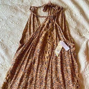 Gimmicks by bke tue top tunic